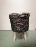  MACETERO MIMBRE CON PATAS MEDIANO 